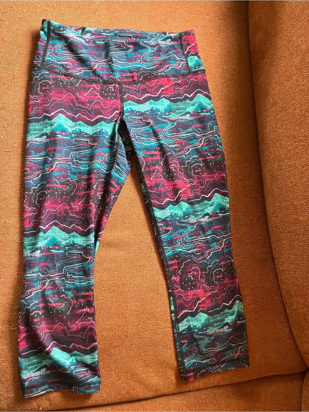 Patagonia Women’s Capri Leggings in Teal and Magenta Abstract Print